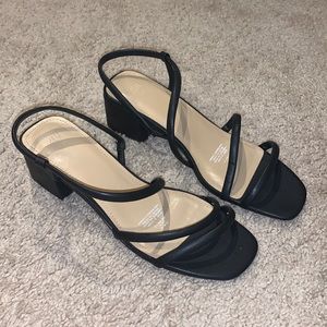 Black Strappy Kitten Heel